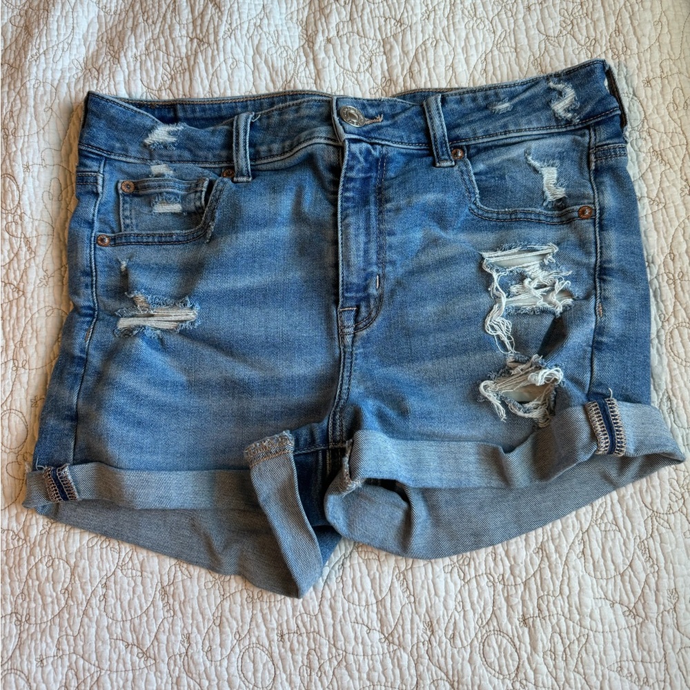 American eagle ripped jean shorts